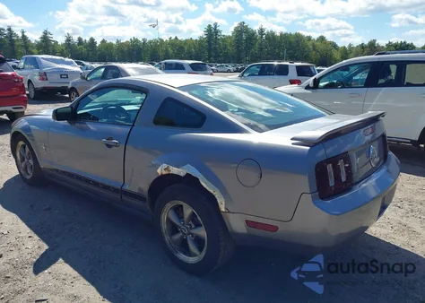 2006 Ford Mustang V6 z USA, uszkodzony, nr VIN 1ZVHT80N865221648